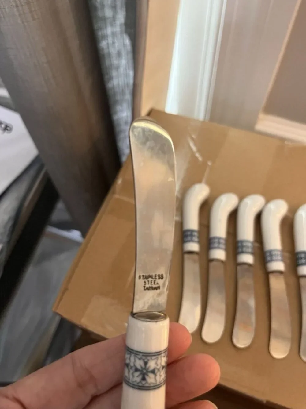 Vintage 6 Ceramic Stainless Steel Cheese Knives In Block Canape Spreader Blue